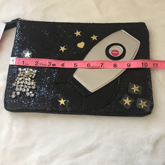 NWT Betsey Johnson Wristlet Pouch - Picture 7 of 8